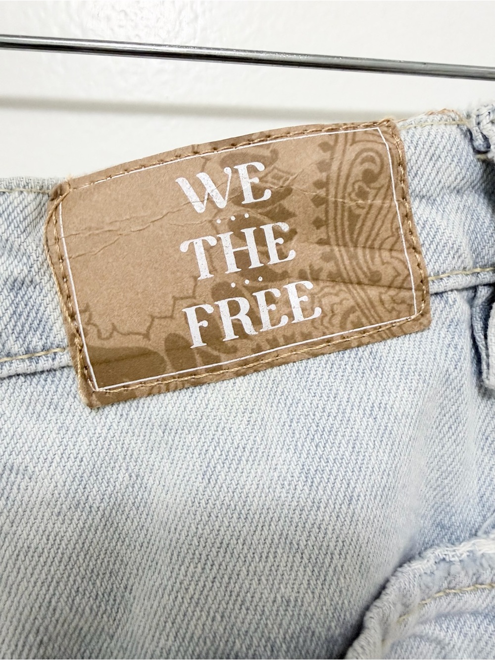Free People We The Free Tinsley Baggy High Rise Straight Jean Sz.26 - Picture 9 of 9
